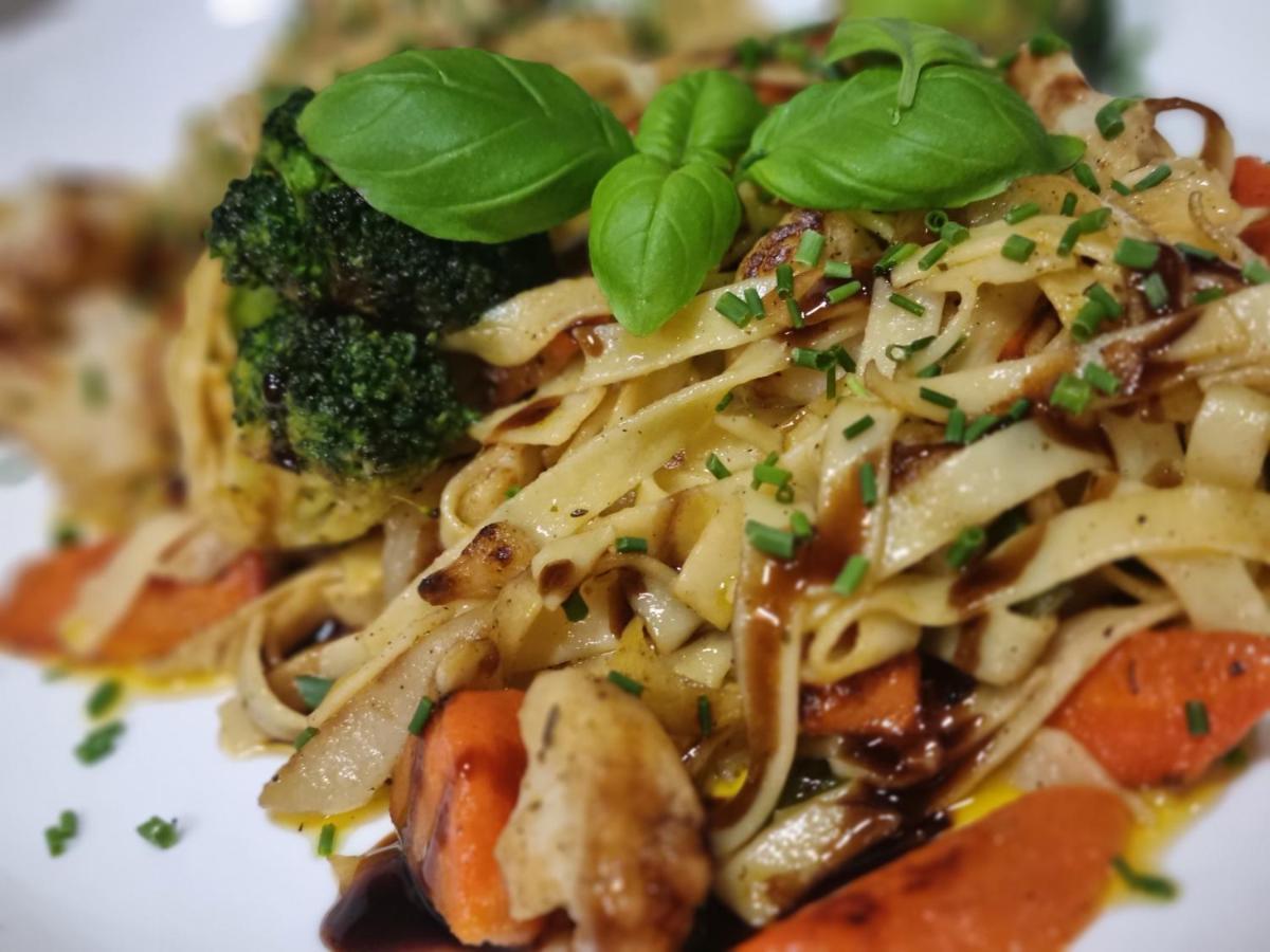 Bauer'S Pension-Restaurant-Catering Grosshabersdorf المظهر الخارجي الصورة