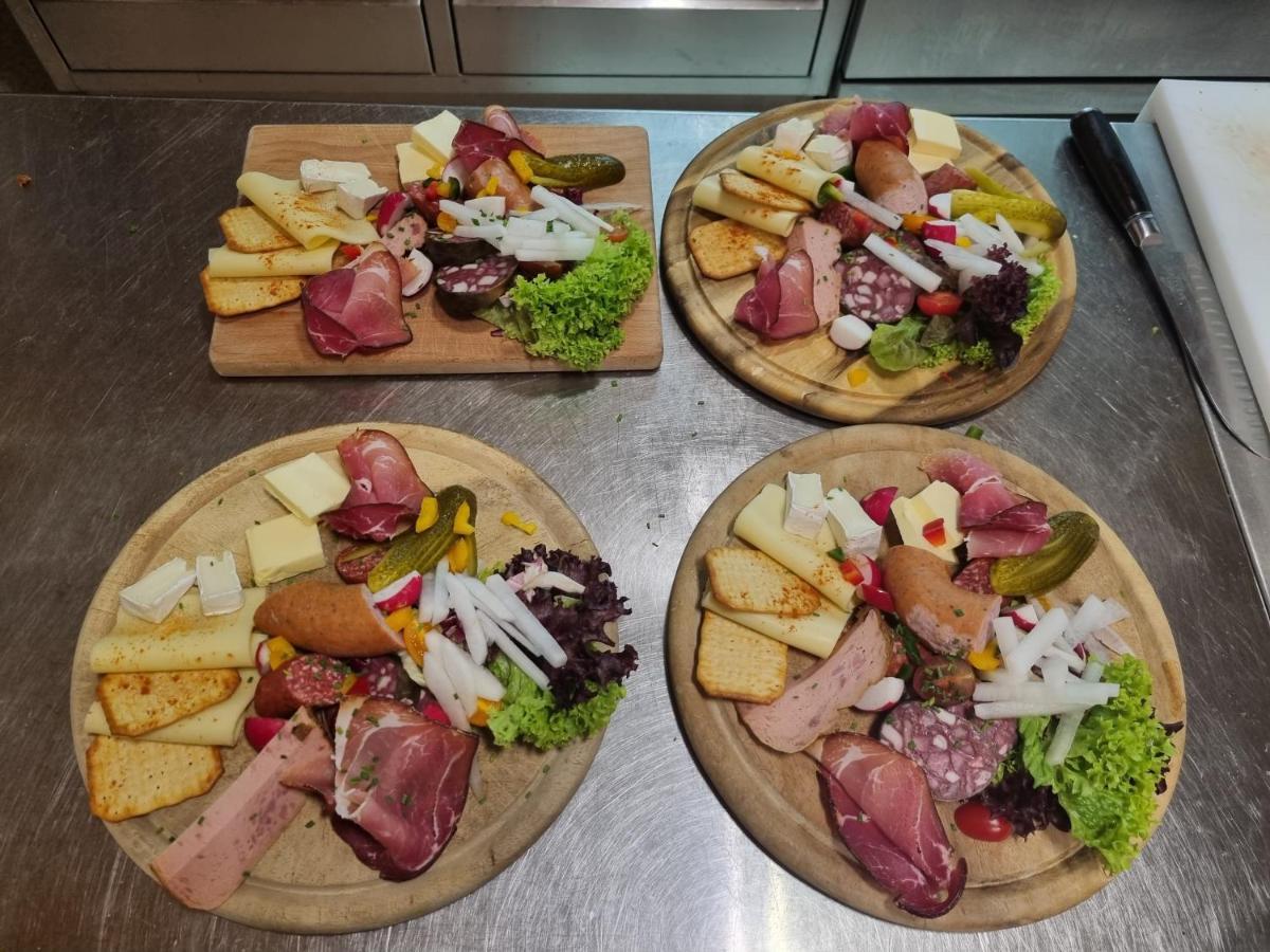 Bauer'S Pension-Restaurant-Catering Grosshabersdorf المظهر الخارجي الصورة